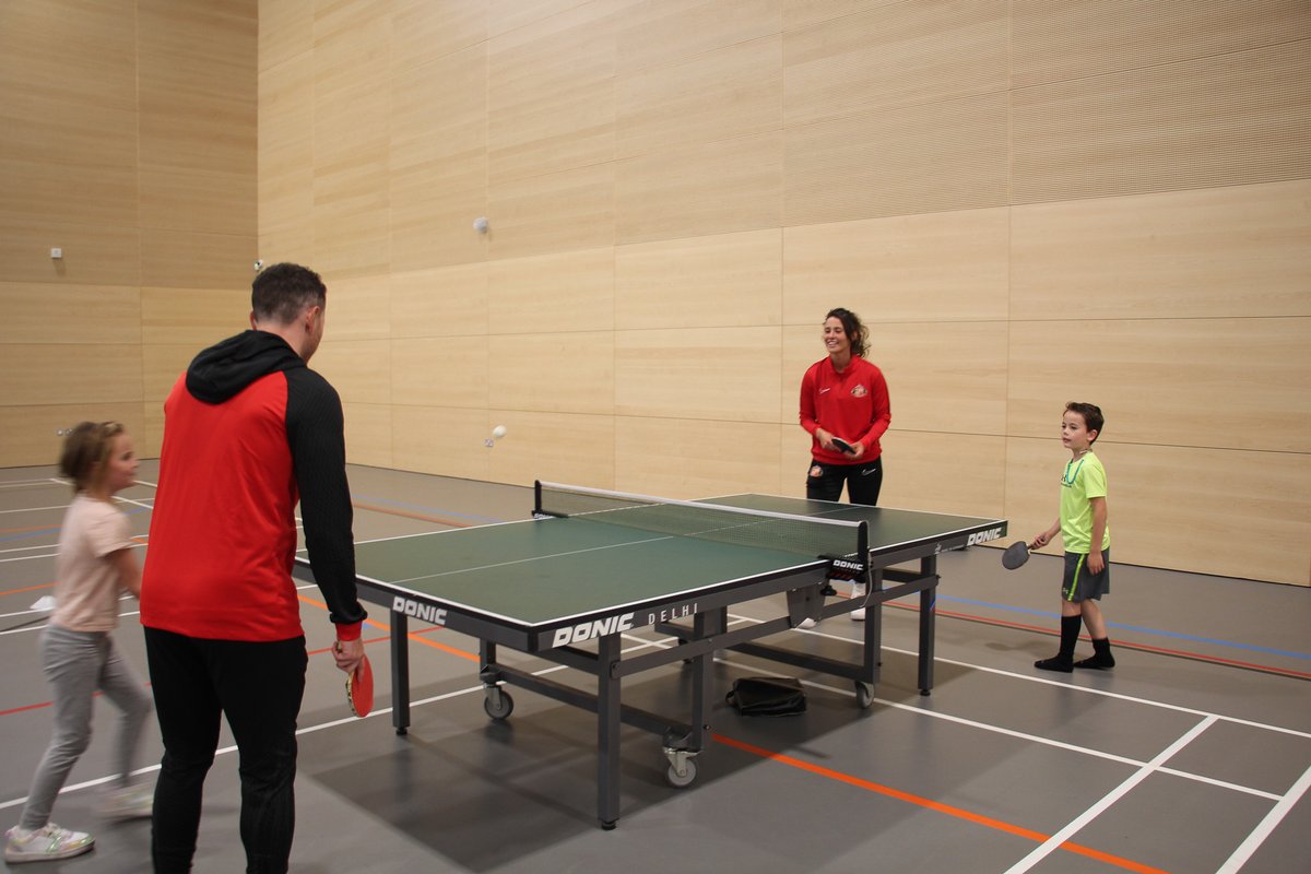 𝐄𝐚𝐬𝐭𝐞𝐫 𝐝𝐫𝐨𝐩-𝐢𝐧 𝐬𝐞𝐬𝐬𝐢𝐨𝐧𝐬 🐣🏀🏓 Come along to our drop-in sessions during the Easter holidays to shoot some hoops and test your skills on the table tennis tables. 🏀🏓 No need to book, just turn up for some family fun. Full info 👇 ow.ly/9t4V50R3o6B