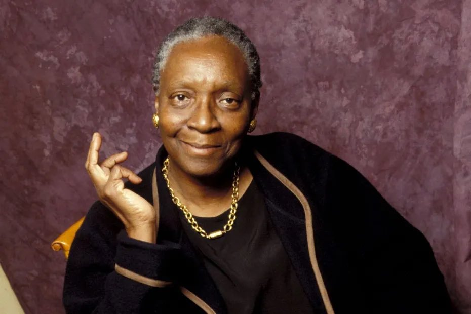 ⚫ Mort de l'écrivaine Maryse Condé à 90 ans : retour sur sa vie sans fards

👉 Elle a rendu son dernier souffle dans la nuit de lundi 1er au mardi 2 avril. La 1ère revient sur la vie de l’écrivaine guadeloupéenne la plus célèbre de sa génération

📱💻 la1ere.francetvinfo.fr/mort-de-l-ecri…