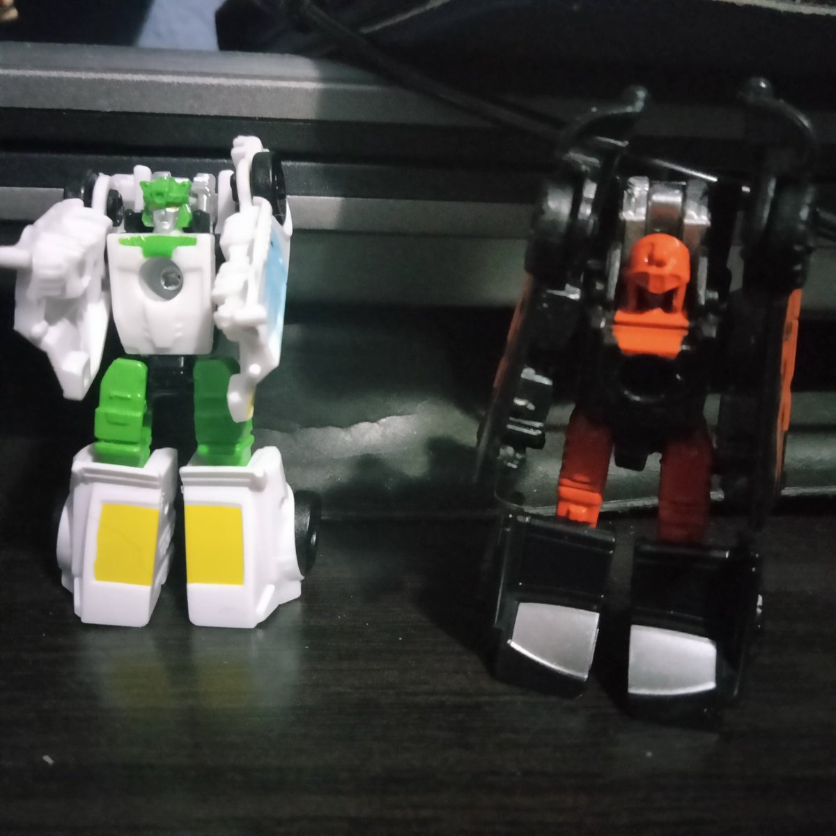 chosenhorse2's tweet image. Just got "Transformers: Earthrise" Micromasters Hotrod Patrol Trip-Up & Daddy-O. #TransformersEarthrise #Micromasters #Autobots
