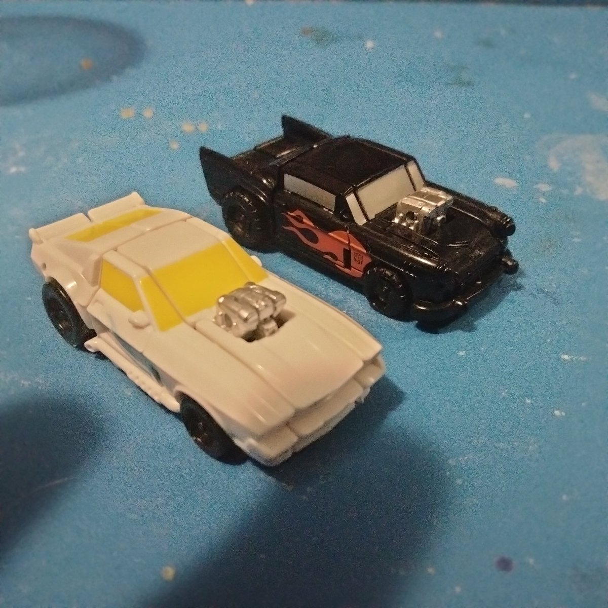 chosenhorse2's tweet image. Just got "Transformers: Earthrise" Micromasters Hotrod Patrol Trip-Up & Daddy-O. #TransformersEarthrise #Micromasters #Autobots