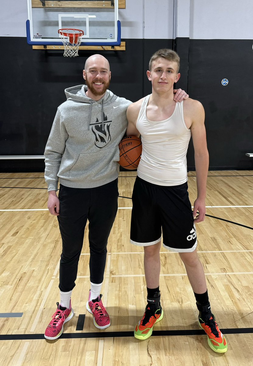 Amazing shooting session with @seemikedunn. Thanks, Coach! #basketball #aau #grindneverstops