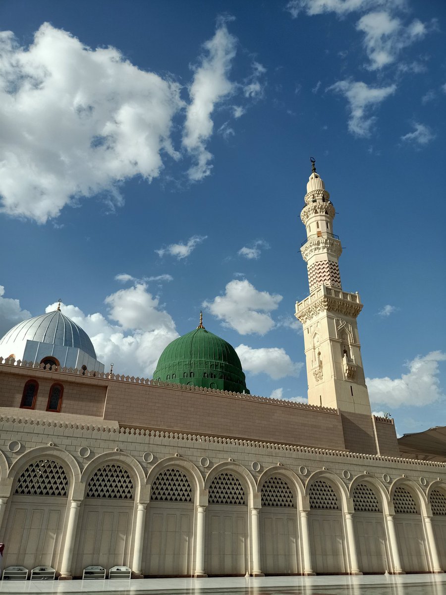 Beautiful Gumbad E Khazra 😊  

#المسجد_النبوي #المسجد_الحرام #ماشاءالله