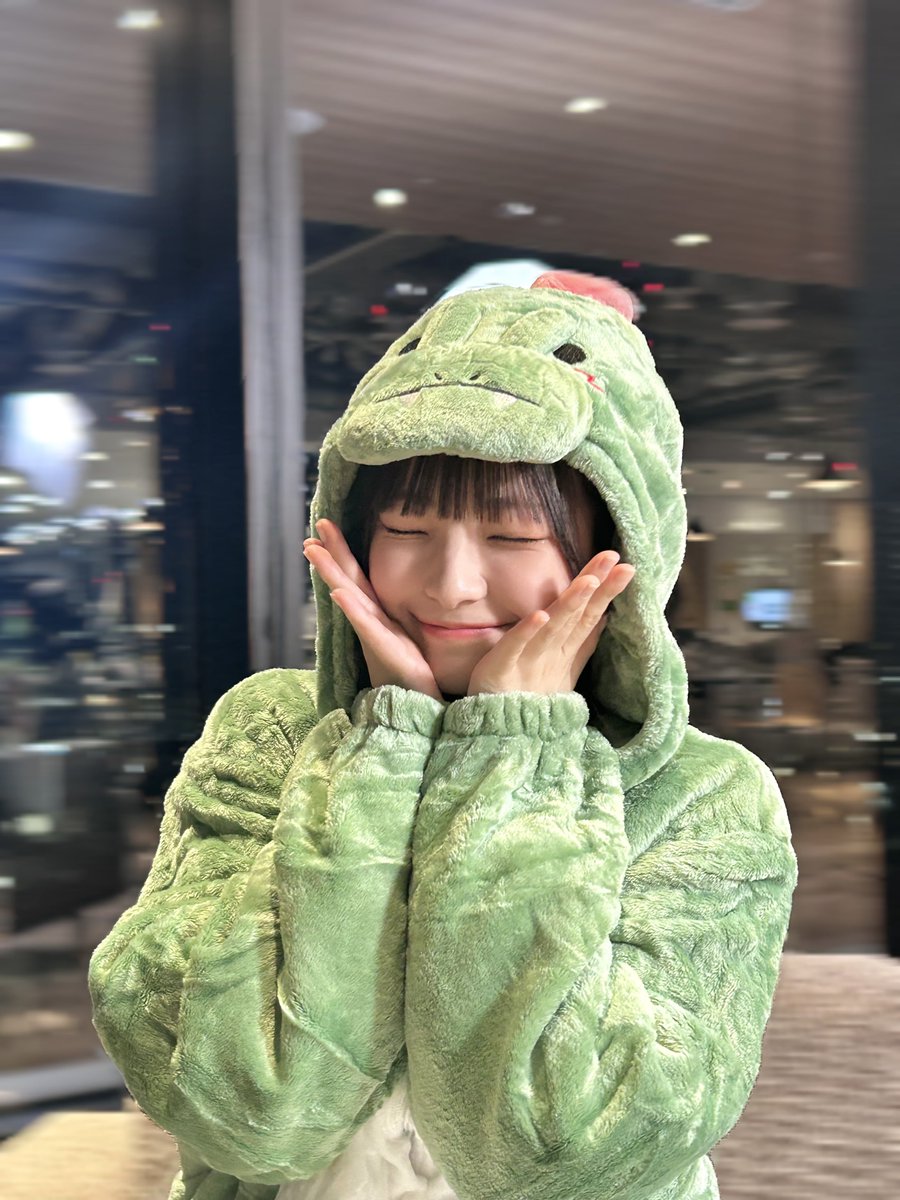 しおちゃんお誕生日おめでと〜🎂

もう20歳だなんて…
妹みたいな弟みたいな可愛い存在👶🏻
好きな物が似てて情報共有してくれるのも
とーっても愛おしいです ♪
これからも色んなところに行こうね〜

超お気に入り写真達載せちゃいます₍ᐢ‥ᐢ₎ 

#永田詩央里生誕祭2024