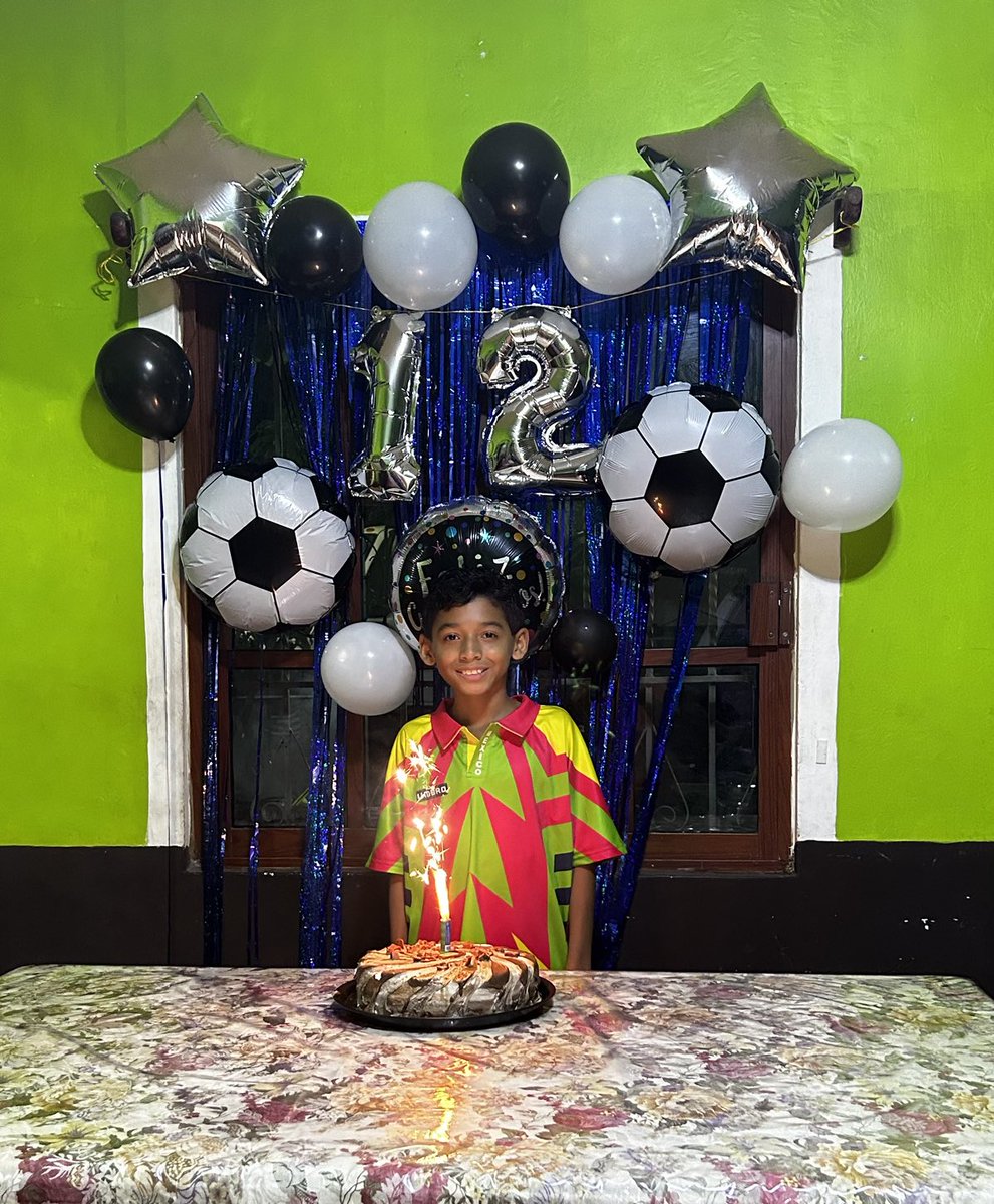 MartinG89847788's tweet photo. Festejando mi Cumpleaños !! https://t.co/ec9g7O0iwg