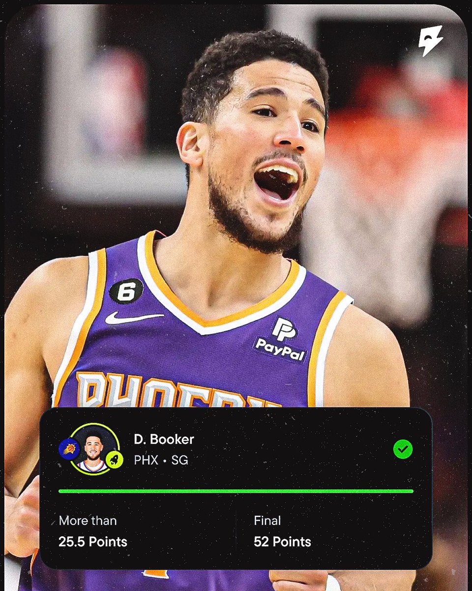 Devin Booker must’ve heard Caitlin Clark was putting on a show tonight 😮‍💨😶