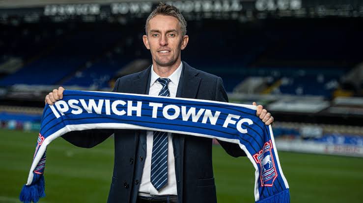 Former Manchester United coach Kieran McKenna has revolutionised Ipswich Town in EFL Championship… 

In just two years, McKenna has taken Ipswich from 15th in Championship to no.1 in the table. They’re now on the brink of qualifying for the Premier League. 🇬🇧

𝐈𝐍𝐒𝐀𝐍𝐄. 🤯👏