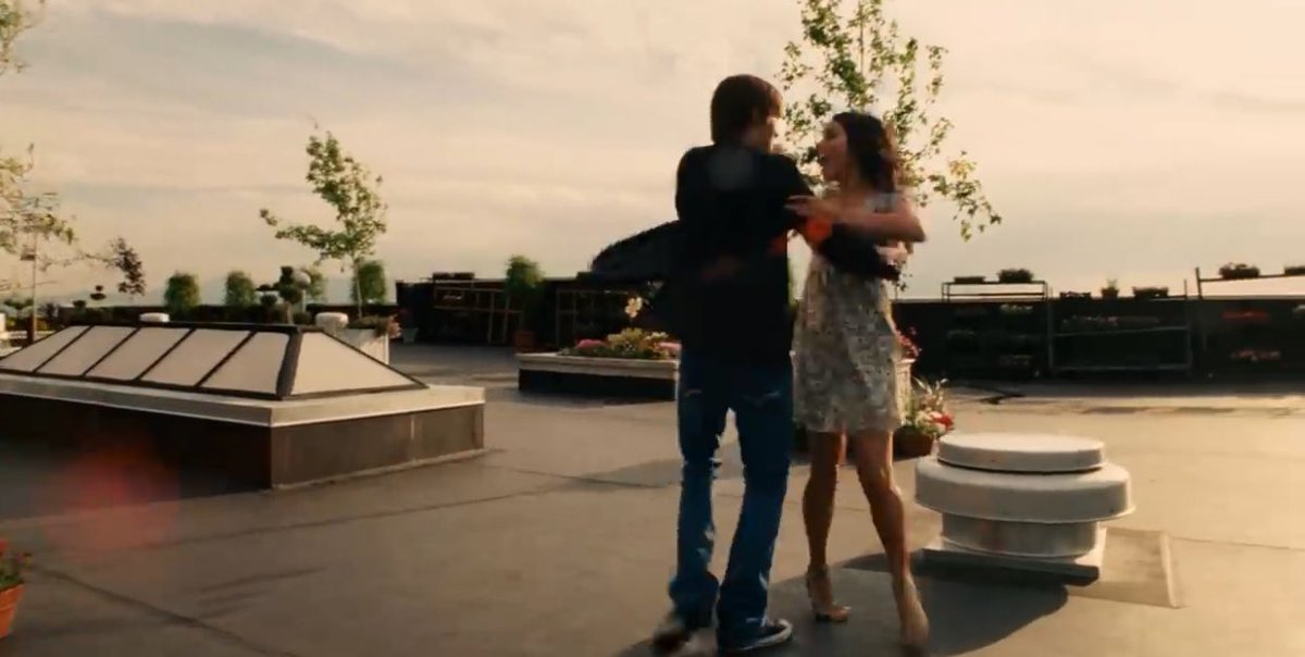 notgwendalupe's tweet photo. Can I Have this Dance by Zac Efron &amp; Vanessa Hudgens (2008) https://t.co/Qmfy6Qyjs7