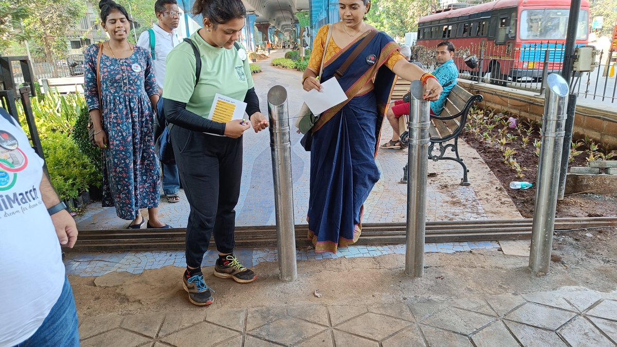 walkingproject's tweet image. You must have seen this string being held by our participants at various locations in our last walk, Curious why?
The string is 900mm long. IRC 103(2012) mandates at least one bollard pair must have a spacing of 900mm to allow wheelchair access.
#WalkingProject #CommunityWalk