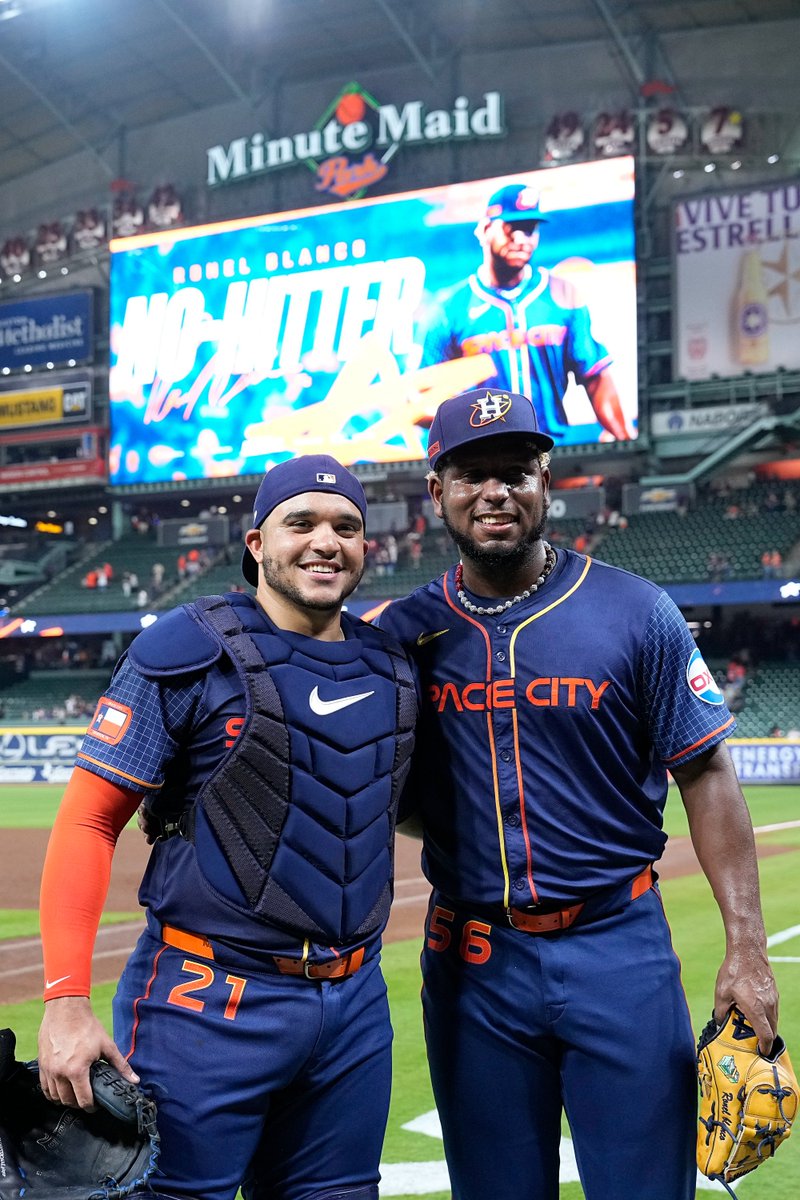 MLB's tweet photo. Scenes from the no-hitter in Houston 📸 https://t.co/tEj3DxJbV9