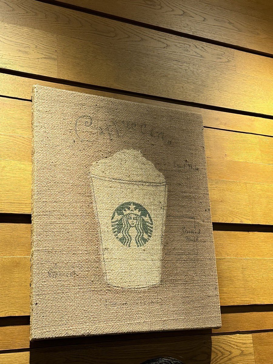 prioritychiff's tweet image. Starbucks