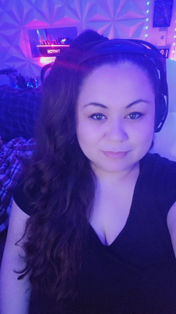 Live on Twitch playing the rest of  <a href="/NotAlone_Game/">We Are Not Alone - Out Now on Steam,Epic and GOG!</a> &amp; probably more games. Come hangout if you're up! twitch.tv/xdianax 
<a href="/CEOsOfScreams/">CEOs of Screams</a> @Channel13Horror 
<a href="/RedPLTGaming/">Red Platoon Gaming (RPG)</a> 
@XDGaming__