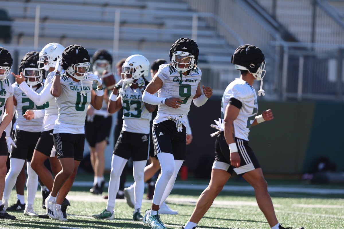 calpolyfootball tweet picture