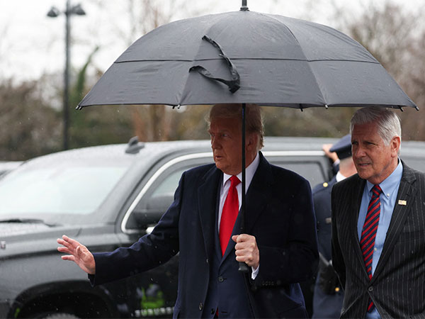 ani_digital's tweet photo. Donald Trump posts USD 175 mn bond in New York civil fraud case, averts asset seizure
Read @ANI Story | https://t.co/9h1RYJPs58
#US #DonaldTrump #CivilFraudCase #NewYork https://t.co/A1d41xg7GC