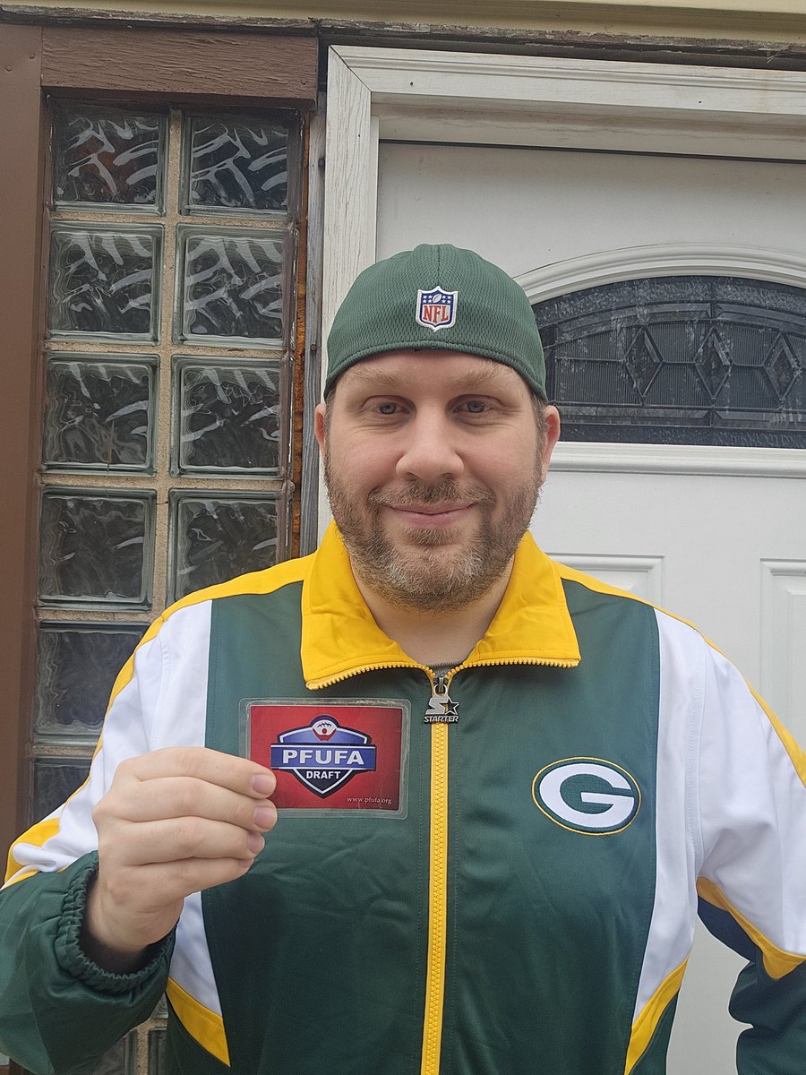 Packermania73's tweet photo. It's my honor and privilege to announce that Pro Football's Ultimate Fan Association - PFUFA has chosen me to be a potential veteran and I'm now one step closer to becoming a full-time member! I want to thank all of the Packermaniacs out there for your support! https://t.co/AtkwOZlt96
