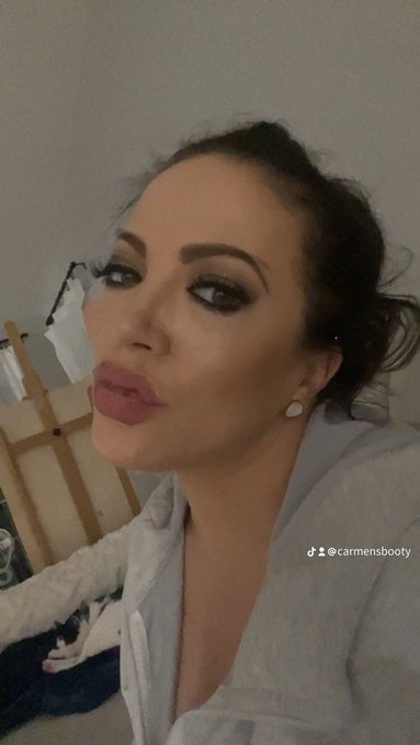 Do you think I went overboard with filler at the med spa today? https://t.co/V0i98sKbbZ<a href="/tag/nationalpizzaday"class="tags"><span>#nationalpizzaday</span></a><a href="/tag/pizzaday"class="tags"><span>#pizzaday</span></a>