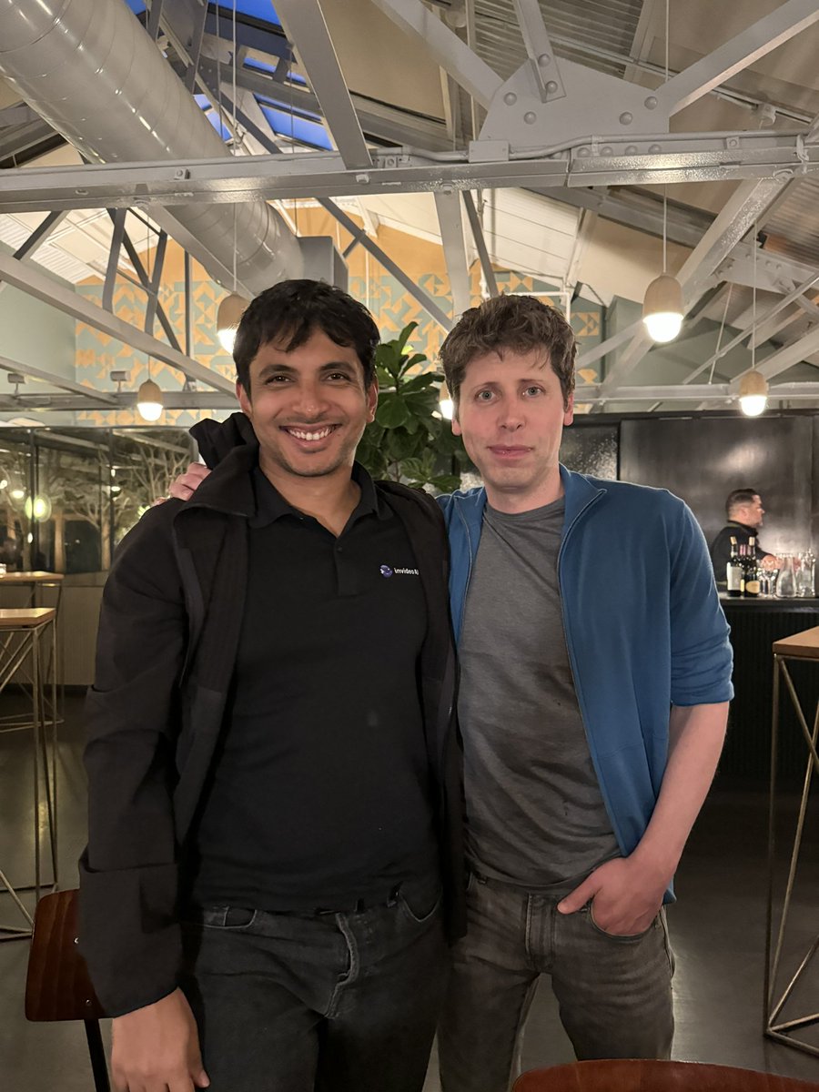 _sankyy's tweet image. Dinner this evening with @sama.. discussed agi, elon, data centers and energy among other things