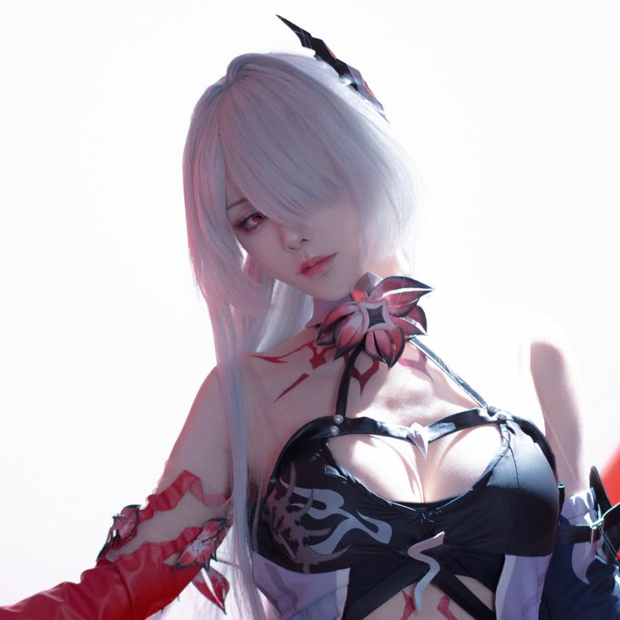 Twitterのコスプレ画像18