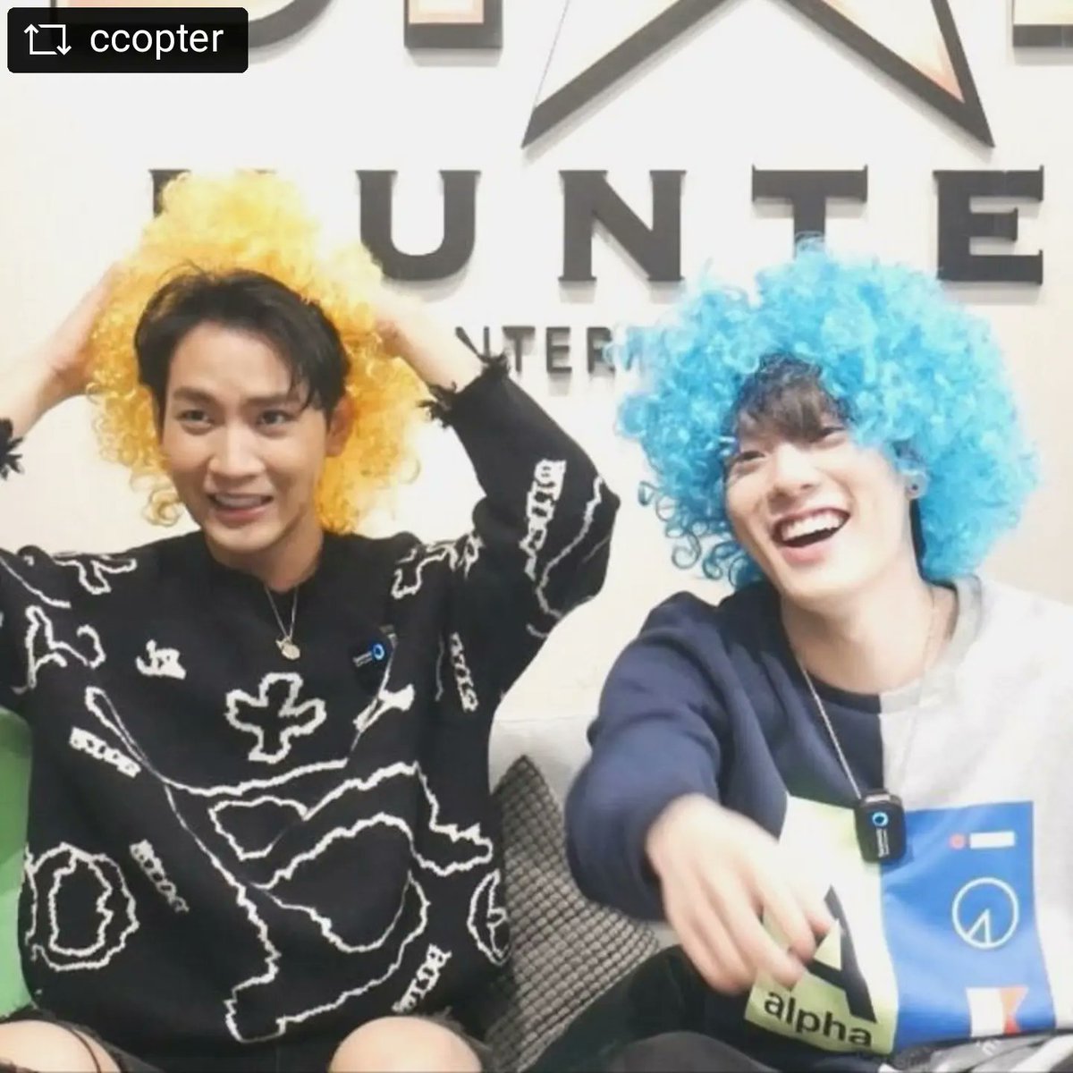 sbfive_mx's tweet photo. Felicitación de Copter para Kimmon 💕

#sbfive #kimmonvarodom #kimmonsbfive #ขุณขิมมอญ  #Ctrpanuwat #coptersbfive #GenYTheseries #kimcop #kimcopforever   
#วัยรุ่นวุ่นYรัก  #starhunterentertainment  #ม่อนเตอร์ #MonTer #คิมคอป #mokimoki #โมกิของคิมม่อน https://t.co/YYxfnsMeFv