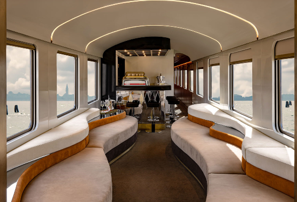 amalfi_style's tweet photo. La Dolce Vita Train - new #vintagestyle #train that will travel around #Italy on one—and 2-night journeys. In trend with #slowtravel the "Orient Express Dolce Vita Train" redesigned by #Dimorestudio features luxury cabins & suites with bathrooms & gourmet dining. @amalfi_style https://t.co/lwbdtrRy6d