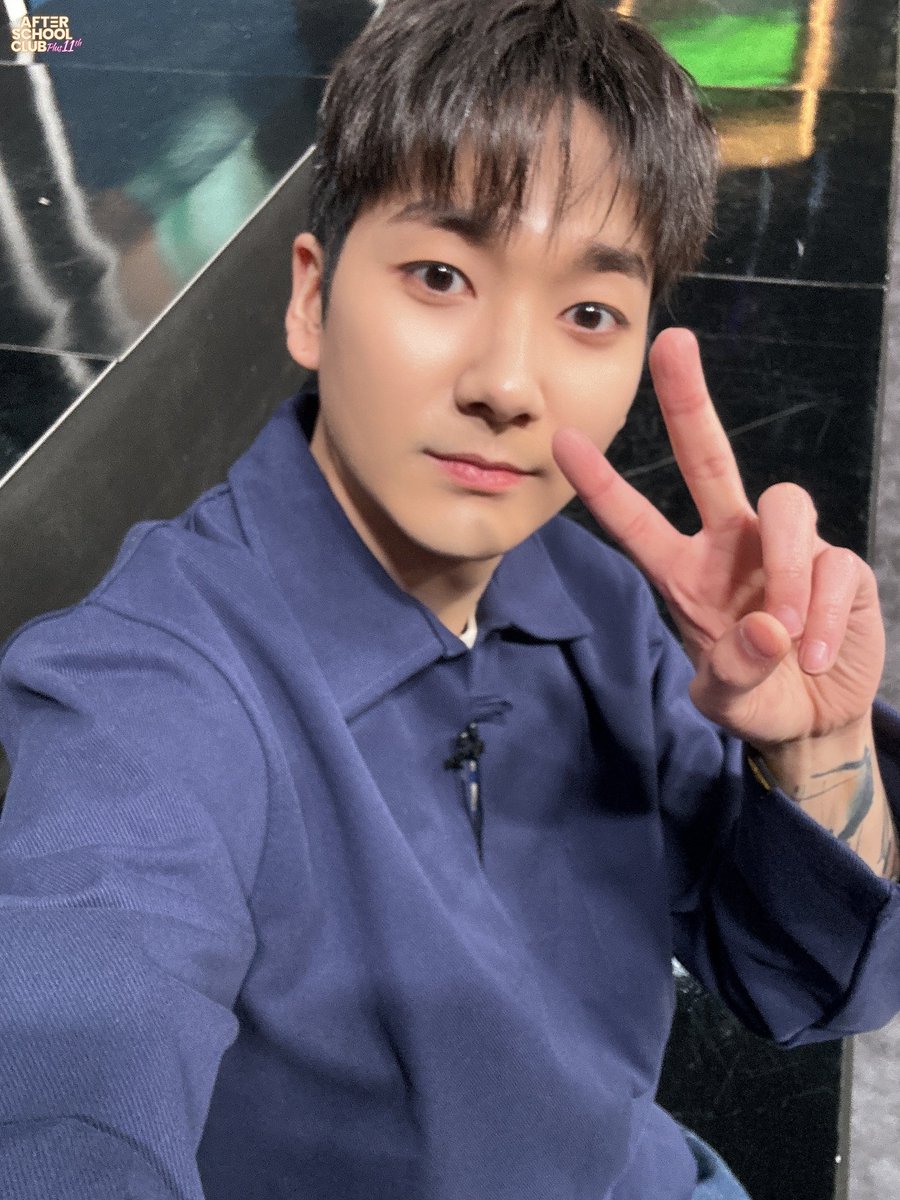 arirang_ASC's tweet photo. [MC]
⠀
4월에도 잘 부탁해요🩷
그럼 다음 주에 만나요🐶🐧🌹
⠀
@realaaronkwak https://t.co/xMVsA8iIO0