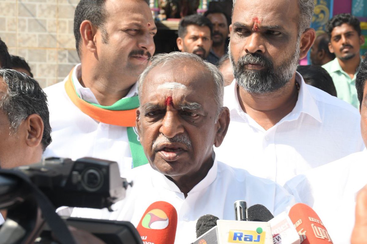 PonnaarrBJP's tweet photo. இன்று (02/04/2024) குளச்சல் சட்டமன்ற தொகுதியில் திறந்த வாகன பிரச்சாரத்தின் போது !!! https://t.co/P580ssSFA4