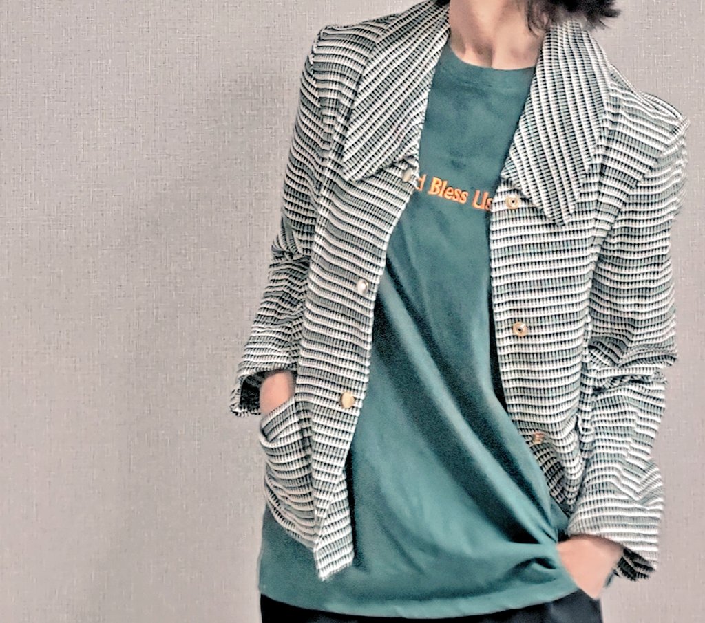 GreenAsagi's tweet image. T-shirtの季節

#GodBlessUs 
#fujiikaze 
#MARNI