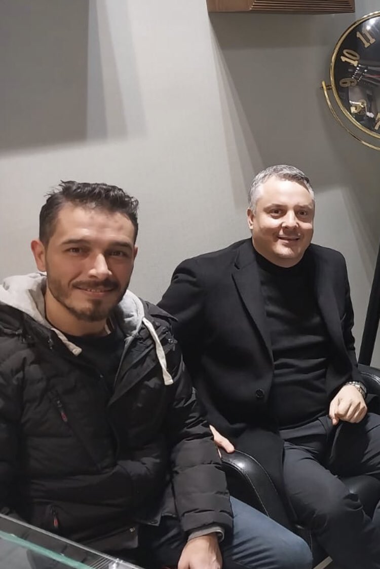 Zafer Benim Diyebilenindir ve oldu 
<a href="/eczozgurozel/">Özgür Özel</a> <a href="/ahmetakin/">Ahmet AKIN 🇹🇷</a> <a href="/avmesutakbiyik/">Mesut Akbıyık</a> <a href="/Av_KemalAydemir/">Av. Kemal AYDEMİR</a> <a href="/hilaldemirozer/">HİLAL DEMİRÖZER</a> <a href="/EKoybashi/">Erden KÖYBAŞI</a>