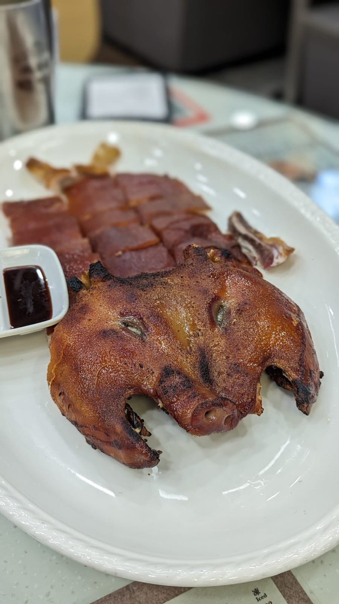 CurtisSChin's tweet image. #HongKong 🇭🇰

What’s for dinner? Meanwhile, read this 👉 linkedin.com/posts/curtis-s… via @davelu 

📸: Yung Kee Roast Goose Restaurant ,#TST, #Kowloon instagram.com/p/C48Tfssvneu/…