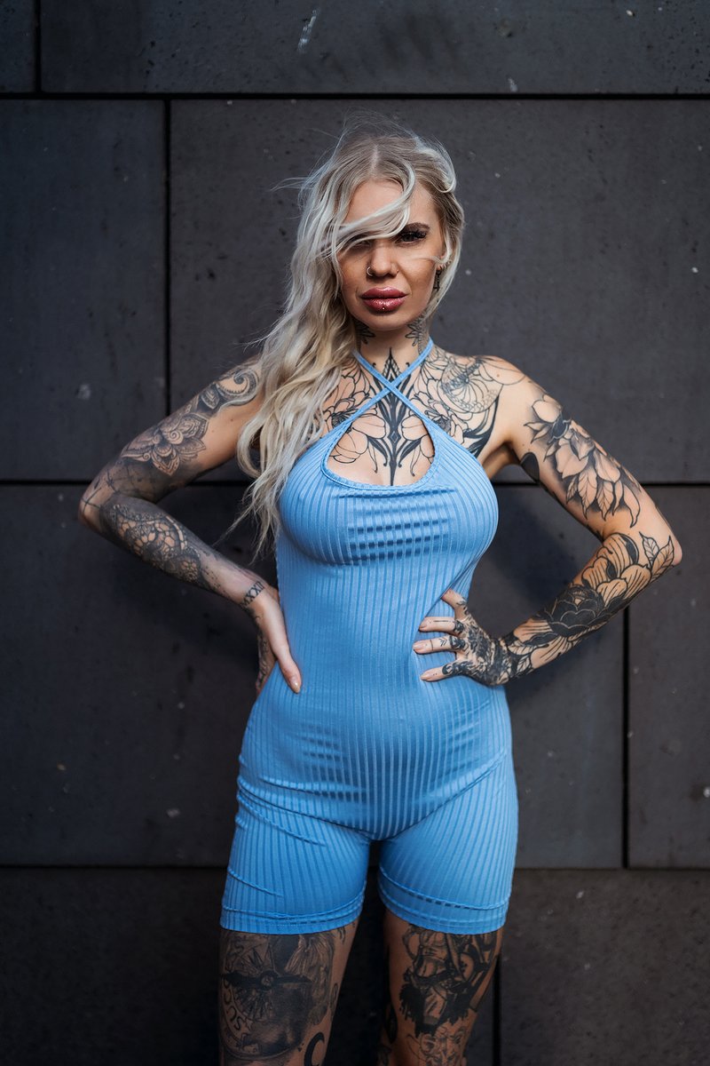 #kucil #kucilphotography #savory #blue #city #tattoo #urbanshot #boobs