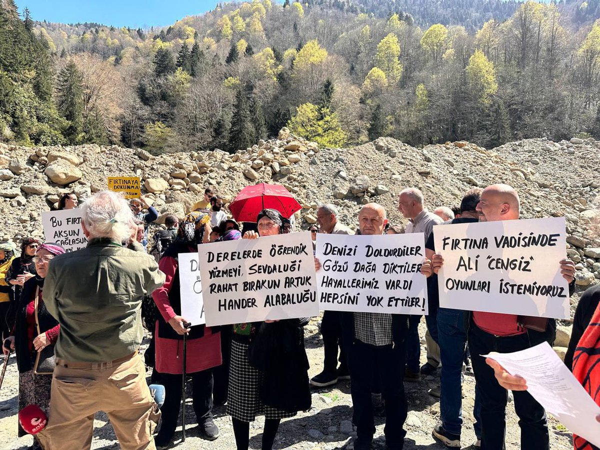 firtinavadi's tweet photo. Deremize, taşımıza, doğamıza sahip çıkmak "Fırtınasız Olmaz" demek için buluştuk.
#fırtınasızasla https://t.co/9VJtbhmOEo