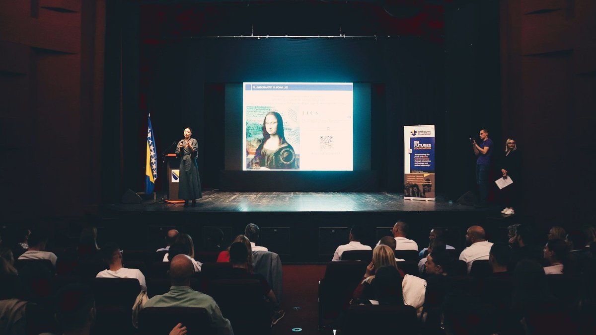 InnovaXN (@innovaxneu) on Twitter photo 🇧🇦Last week the #LeadersofTomorrow event brought together +300 participants, who attended 4 dynamic speeches by Brčko natives, each with extraordinary global careers🌍.
It was the very 1st time the speakers inspired their hometown community & our #PhD <a href="/FazlicIda/">Ida Fazlic</a> was among them👏 🇧🇦Last week the #LeadersofTomorrow event brought together +300 participants, who attended 4 dynamic speeches by Brčko natives, each with extraordinary global careers🌍.
It was the very 1st time the speakers inspired their hometown community & our #PhD <a href="/FazlicIda/">Ida Fazlic</a> was among them👏