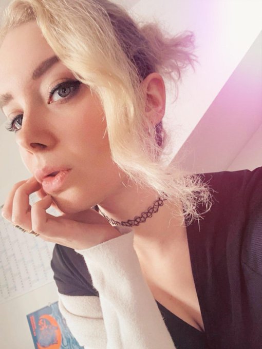 ich will sprachis verschenken. Schreibt einfach drunter, warum ihr eine wollt und was ich sagen soll