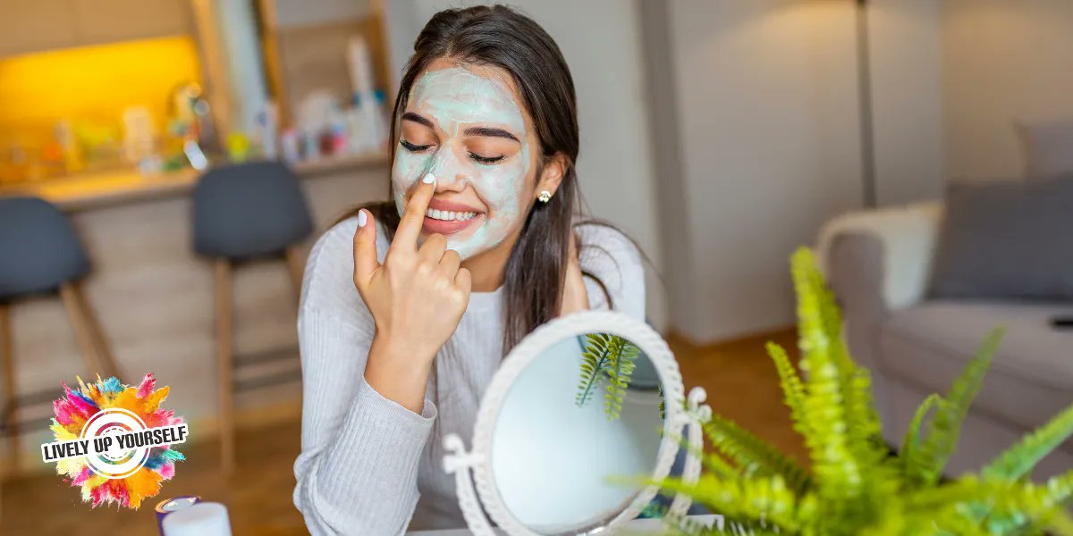 Join us for an evening of selfcare at the Lively Up Yourself Online Spa in support of #StressAwarenessMonth! 🌿💆‍♀️💙 
Relax with us on Wednesday 17 April, 7-8pm. 
Open to <a href="/BDCFT/">BDCFT NHS</a> staff.
Register here: buff.ly/3x9zAoS 
#selfcare #staffwellbeing #timeforyou #nhs #health