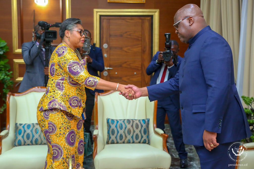 AfdpcRdc's tweet photo. L'alliance de force Démocratiques pour le Progrès du Congo, #AFDPC en sigle et son PN, Monsieur ACHENI Lukwebo Romain Félicitent le chef d l'État, @fatshi13_ pour avoir porté son choix à la personne de Mme @judithtuluka nommée Premier ministre. @Presidence_RDC . @DeniseNyakeru https://t.co/RGpw0ZRJXQ