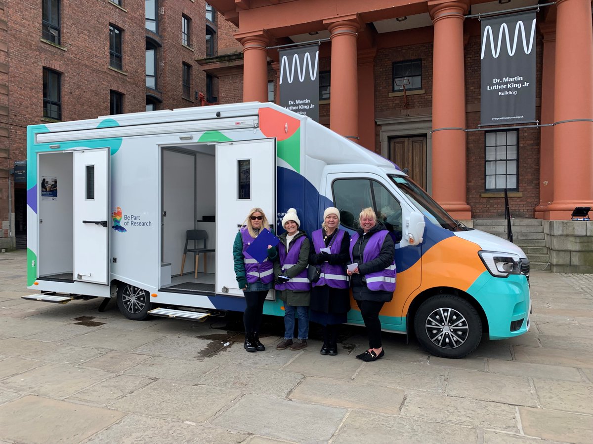 📣All aboard, next stop... Research @LivHospitals 🔬 Our research team took out Kitty, the @NIHRCRN_nwcoast research bus. The team offered free blood pressure checks & info on research at LUHFT to the people of #Liverpool Take part in research ➡ shorturl.at/csyM4