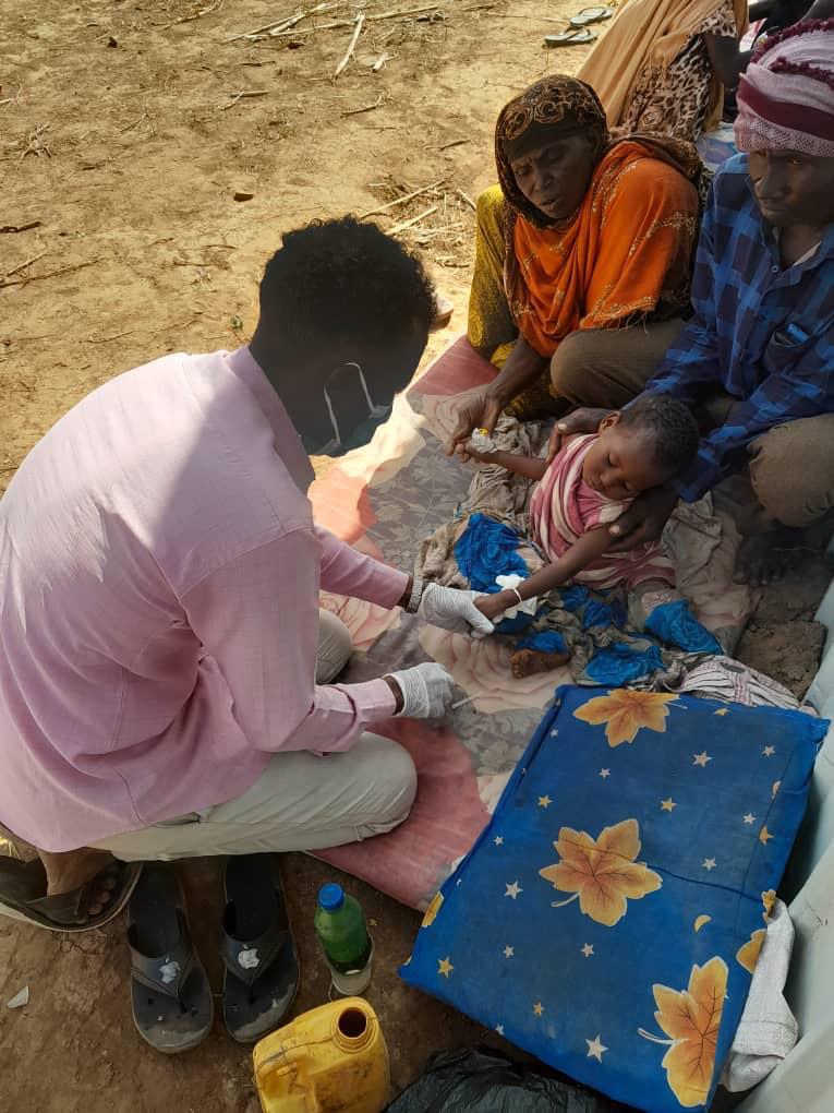 ALERT: Acute Watery Diarrhea Outbreak in Galole Magacle and Saar Saar Villages of Balcad district. @SOSCVSomalia , @CaafimaadP's partner, is on the ground providing emergency assistance to affected families. Responding to the crisis head-on, thanks to funding from @UkinSomalia.