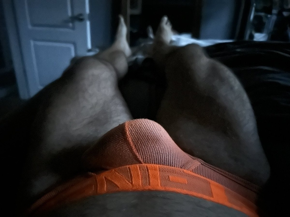 Scott24684655's tweet photo. Woke up happy this morning. 😜 RT if you like brief bulges. #briefs #bulge #bulgingbriefs #muscles #brieffetish #bulgefetish #gaybulge #gaymuscles #gaybodybuilder #gaywrestling #gaywrestler #underwear #underwearbulge #underwearfetish https://t.co/o1W0VeLY8E