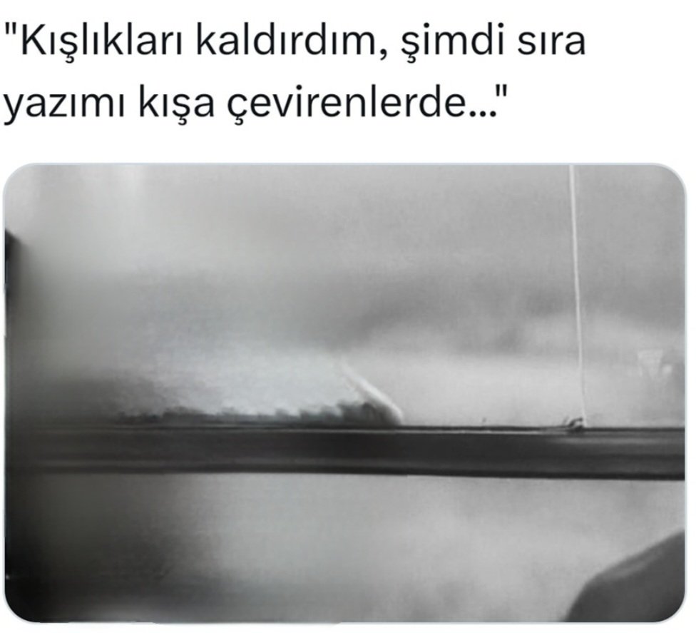 Çiçek açsın mı gönlünüz.. 🌸
O zaman;
Tebessüm ediniz zarifçe tüm anlamsız boş hüzünlerinize..🤗 
 "Belki de;
 Yeni bi başlangıç yapmanın vaktidir..!"💞🌞🎶

~~~~~💜
#2Nisan
#Salı