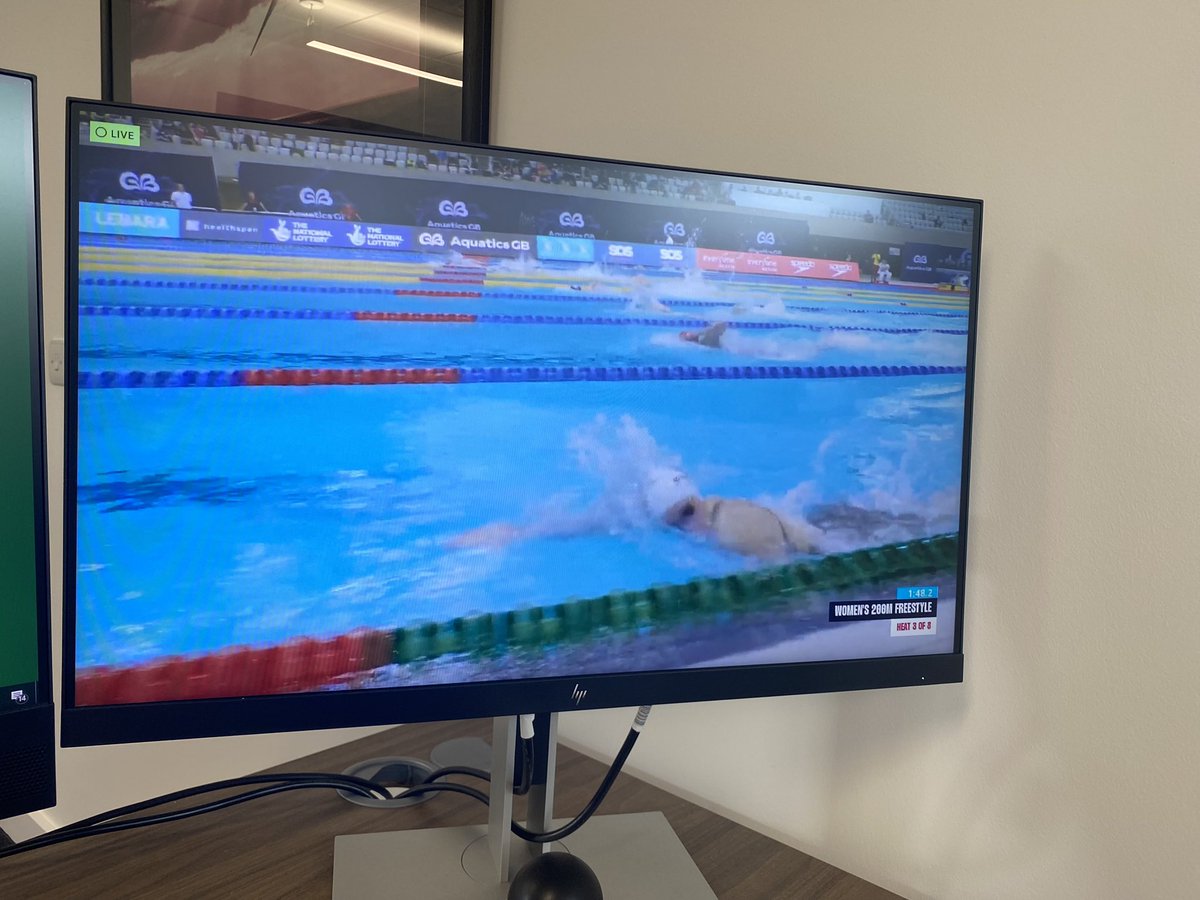 It’s multi task time in work @StirUni again this week to cheer on our @UofSSwim athletes @Aquatics_GB championships 💪💪 #olympictrials @SportatStirling @ScottishSwim @bradleyhay82 @Coach_JoshW #sportingexcellence