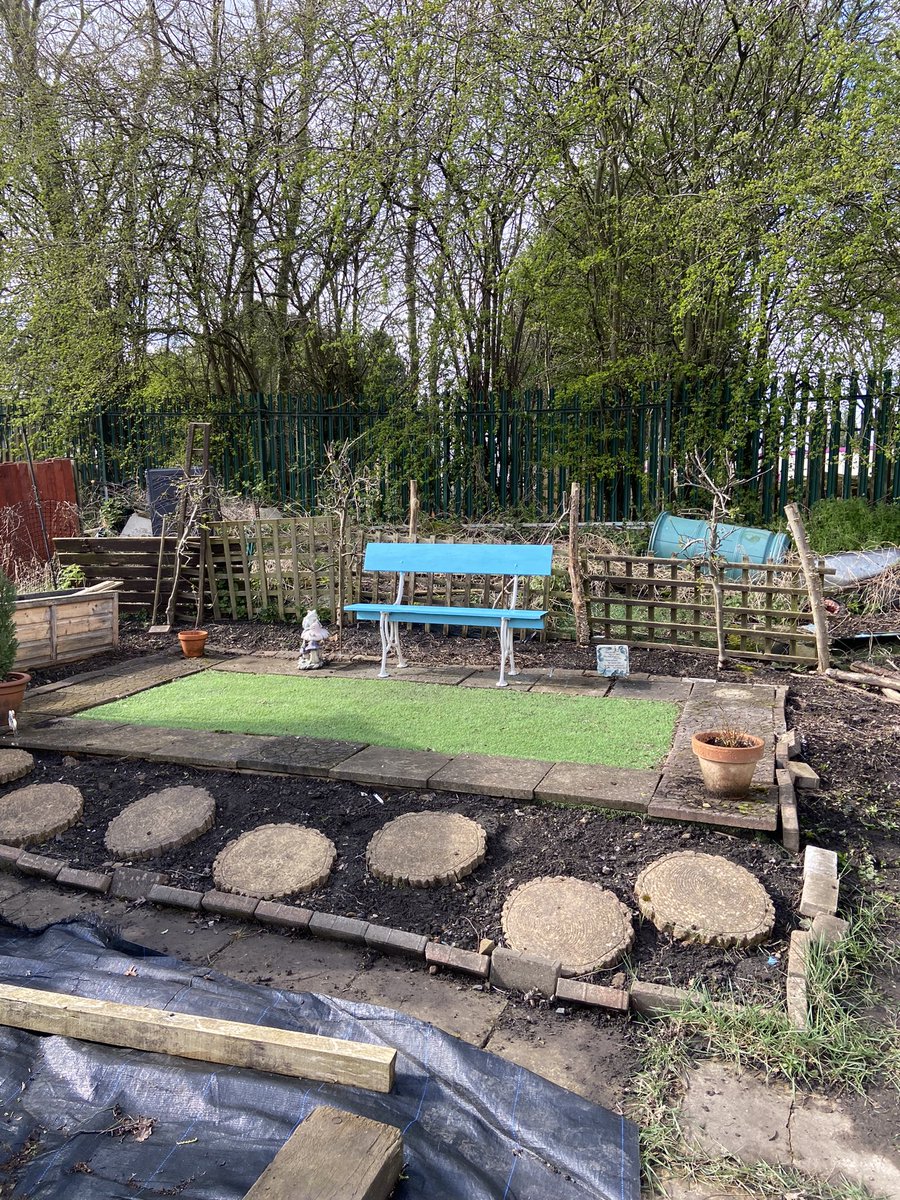 Big thank you Becky, Claire &amp; Amelia for helping tidy up the allotment this morning. x