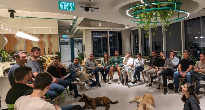 AmitiVentures's tweet photo. @jonathanroizin  and Rom, met with our #Nurture program members to share their lessons about finding the right #cofounder. It was a hit!
Here are some of the takeaways: https://t.co/0Ip3wVfHLB