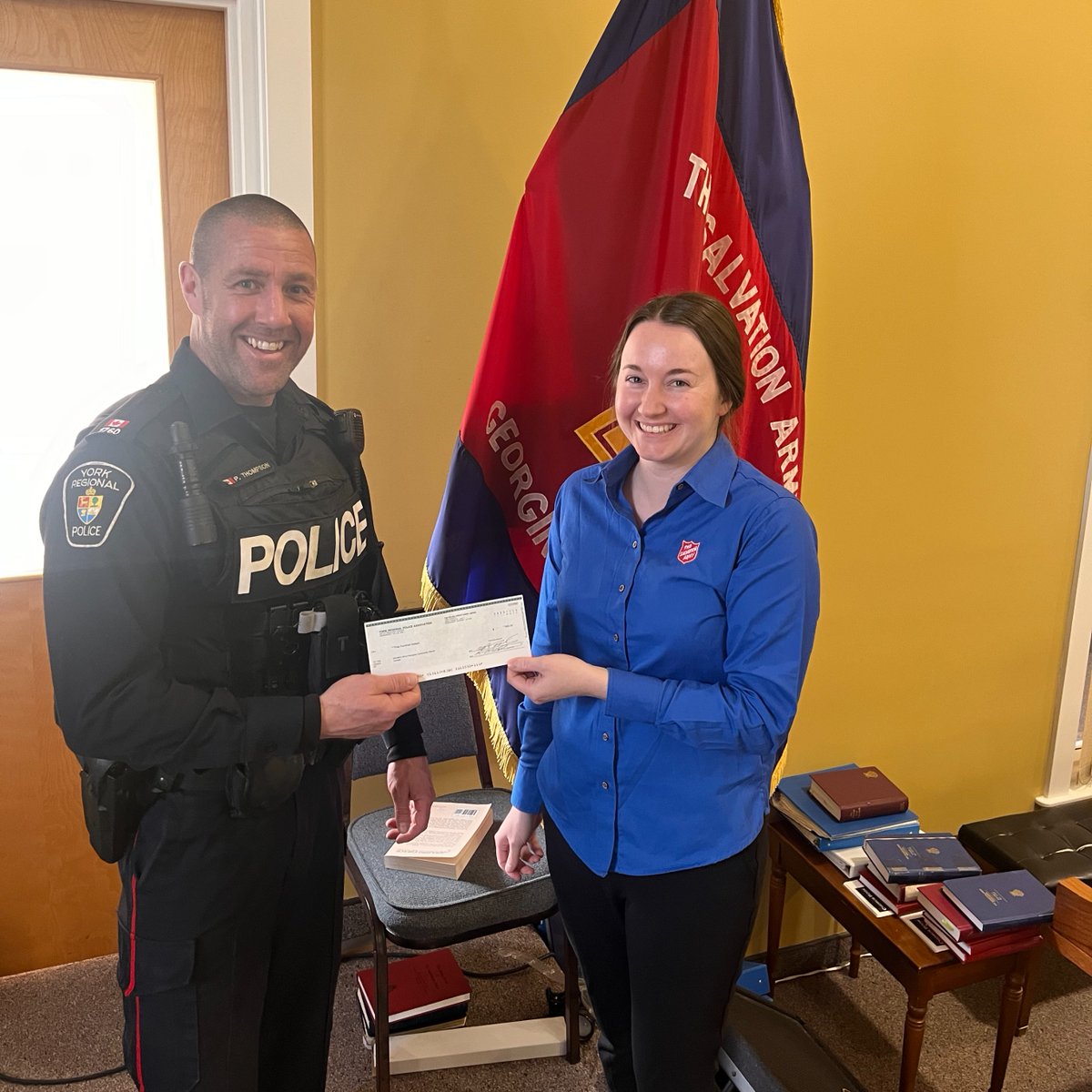 As part of our #GiveBack program, Constable Thompson donated $500 to support Salvation Army's Georgina Community Church efforts to assist families in need of emergency food and housing, and community social services. How you can help ▶️ georginacc.ca