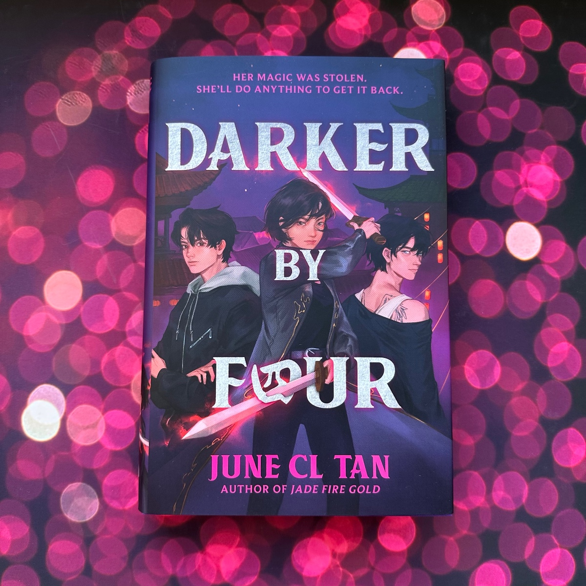 🎉PUBLICATION DAY🎉 A girl who lost her magic. The boy who found it. And a city having one Hell of a time... We're so excited to announce that June CL Tan's (@junescribbles) thrilling urban YA fantasy, Darker By Four is OUT NOW 😍 Get yours here 📚 >> brnw.ch/21wIqxK