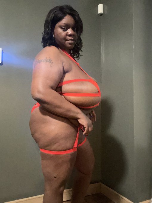 Thick and juicy🧐😉🥰&hellip; #BecauseitsTuesday https://t.co/c9lVkkJ1XA<a href="/tag/becauseitstuesday"class="tags">#BecauseitsTuesday</a>