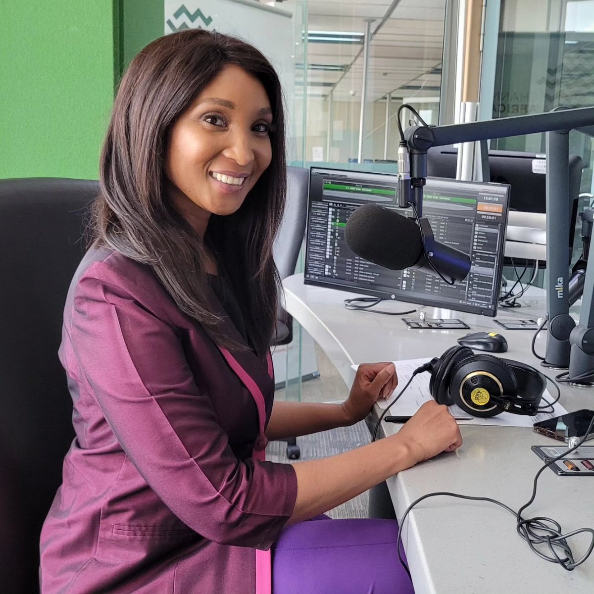 Welcome to #AfricaInBusiness with @LifeWithThami & the team: @traceyboomgaard @joey_legodi | @nhlakesmahlangu| @Mabange_L | @Zanyjamby | @ThutoSharon | @janeybeau Send Comments & Voice notes to: 📲 +27 63 406 9126 DSTV 802 | OPENVIEW 628 | LIVESTREAM🔗 bit.ly/36efN89
