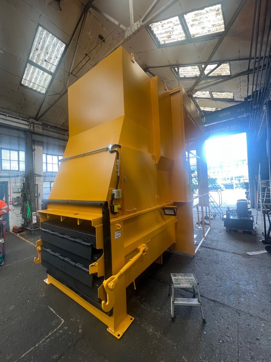 Pakawaste's tweet photo. lots going on in the factory today! https://t.co/K19uUsIITo