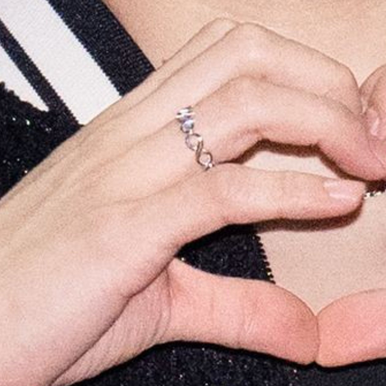 ATEEZ ミンギ MD リング　指輪 ATEEZ ミンギ センイルMD リング - メルカリ