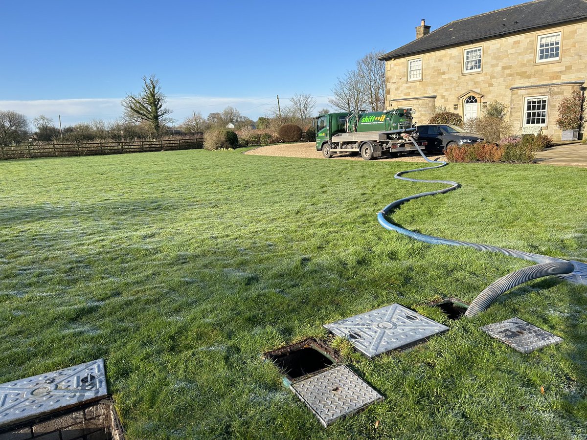 shiftituk's tweet image. Back to it after the Easter weekend.

We #empty all types of #septictanks and #treatmentplants as well as carrying out #greasetrap and #pumpchamber emptying.

Call 01772 864987 or email shiftituk@gmail.com  for more information