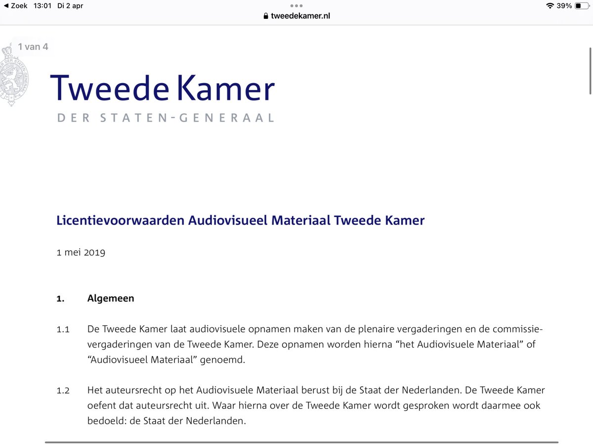 suusonline's tweet photo. Naar aanleiding van een reactie van iemand die zich afvroeg of de #TweedeKamer controleert wat derden met hun beeldmateriaal doen, ben ik nog eens in de licentievoorwaarden gedoken van Debat Direct, de omgeving waar al het audiovisuele debatmateriaal te vinden is. 
Die licentievoorwaarden heb ik destijds ook gelezen toen ik begon met plaatsen van debatfragementen, want wilde niets onwettelijks doen. Debatfragmenten gebruiken (incl delen via social media) is toegestaan, mits men zich aan een aantal gebruiksregels houdt. 
En check wat hier staat.... 👇🏻
Het is de Gebruiker niet is toegestaan het Audiovisuele Materiaal zodanig weer te geven of in een zodanige context te plaatsen dat dit is verdraaid, vertekend, verminkt of gecorrumpeerd. 
Het lijkt me dat dit voor IEDEREEN geldt, dus ook voor de door de overheid gesubsidieerde nieuwskanalen. #SuusGoesNOS