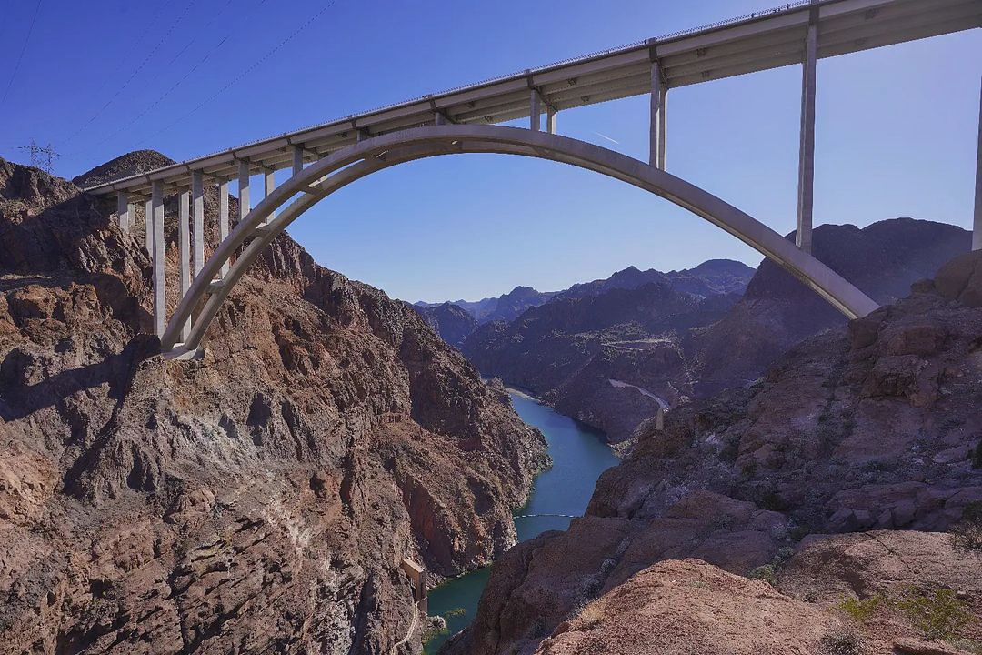 Hover Dam Capture
#landscapephotography #landscape #nature #naturephotography #photography #ig #photooftheday #travelphotography #travel #sunset #naturelovers #mountains #sky #picoftheday #photo #outdoors #captures #architecture #vegas #nature